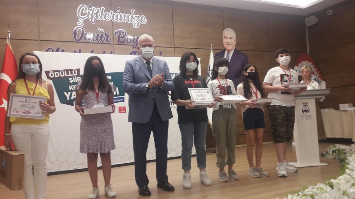 Efeler Belediyesi'nin Düzenlemiş Olduğu Yarışmada Resim Alanında Öğrencimiz Mansiyon Ödülü Aldı